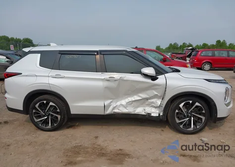 2022 Mitsubishi Outlander Es 2.5 S-Awc z USA, uszkodzony, nr VIN JA4J4TA85NZ029750